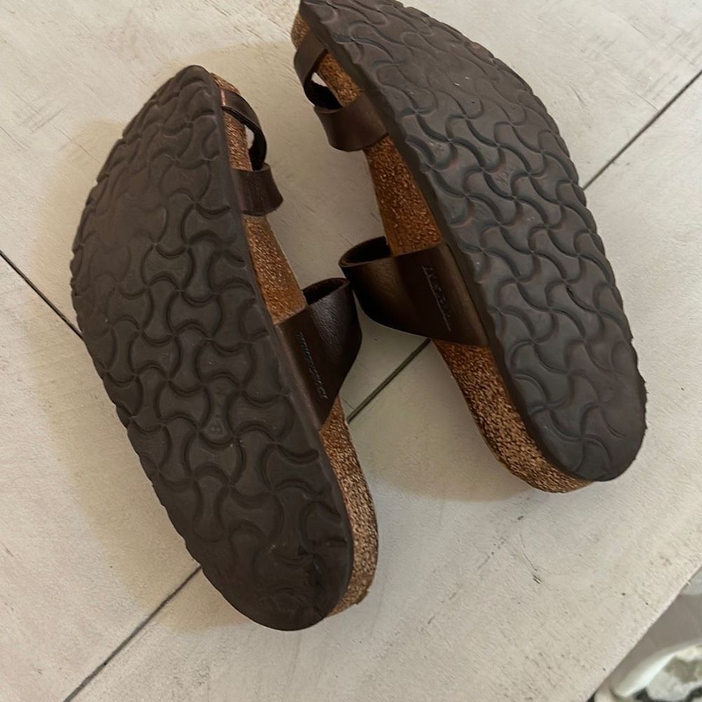 Birkenstock Brown Leather Sandals - Picture 5 of 5